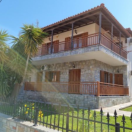 Apartament Chriselia Nea Roda Zewnętrze zdjęcie