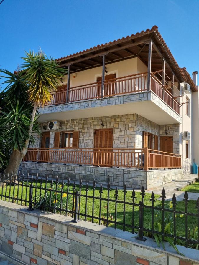 Apartament Chriselia Nea Roda Zewnętrze zdjęcie