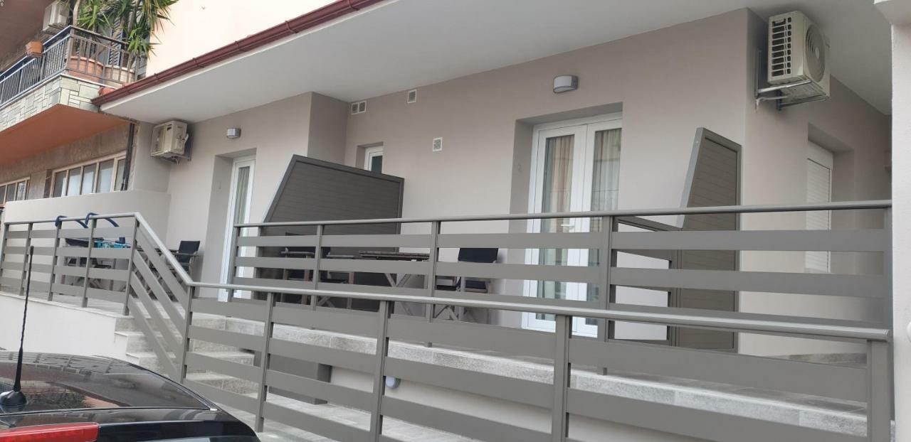 Apartament Chriselia Nea Roda Zewnętrze zdjęcie